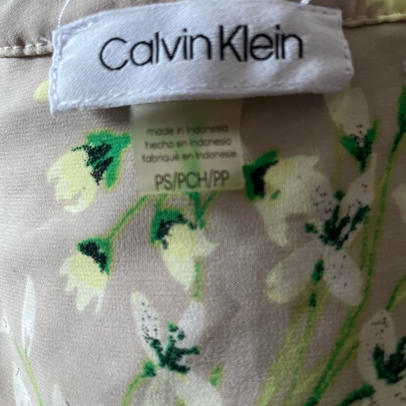 Calvin Klein shirt - Picture 4 of 8